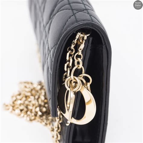 christian dior wallet on chain.